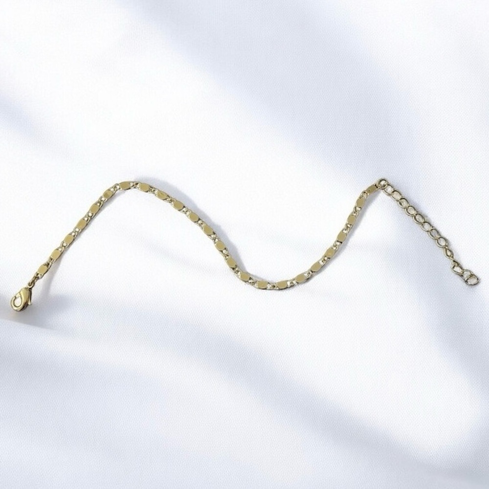 Mirror 14K Gold Plated 7 inch Women’s Bracelet - Final price! - Picture 3 of 3